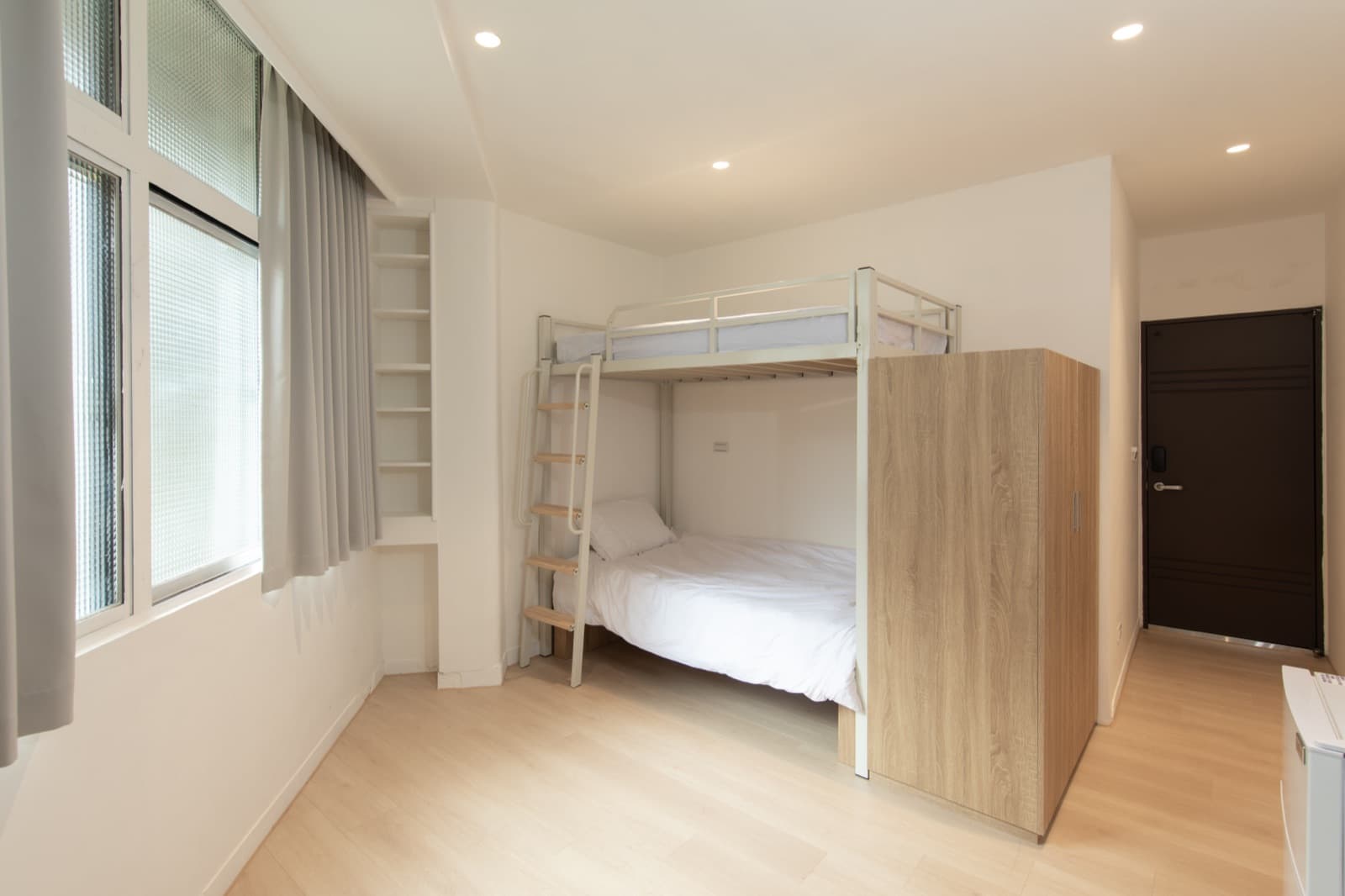 寬敞雙人雅房 - Photo 1